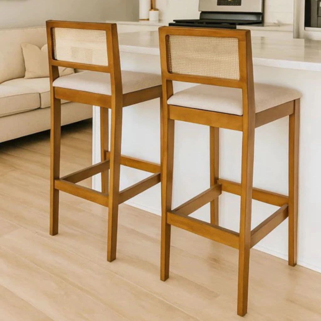 Kit 2 Banquetas Altas Linho com Encosto de tela tipo Palha – Banqueta Cozinha Bancada Ilha Bar Elegante Confortável